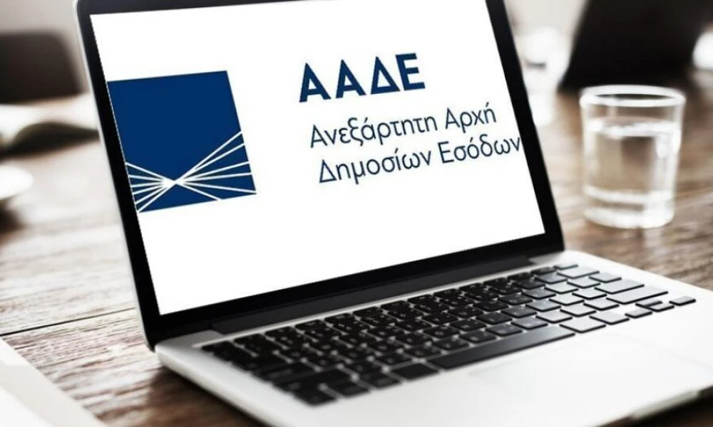 Έλεγχοι της Εφορίας στην εστίαση για τις «έξυπνες» ταμειακές μηχανές